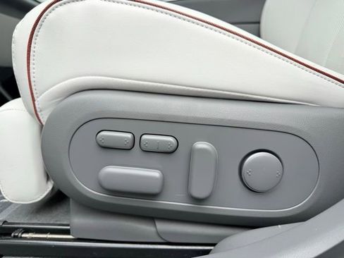 Used 2023 Hyundai Ioniq 5 Limited image 35