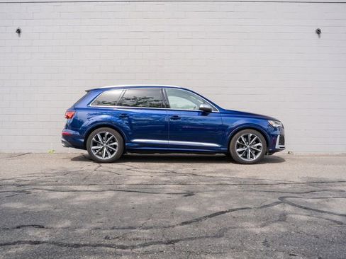 Used 2020 Audi SQ7 Premium Plus w/ S Executive Package AWD/4WD image 8