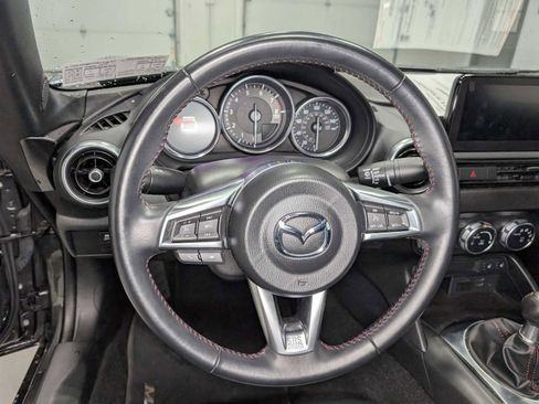Used 2019 MAZDA MX-5 Miata RF Grand Touring image 39