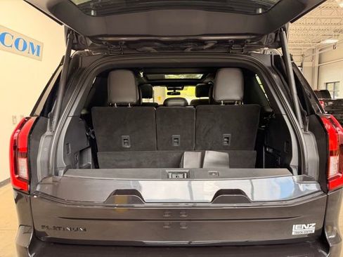 Used 2025 Ford Expedition Platinum w/ Stealth Appearance Package AWD/4WD image 10