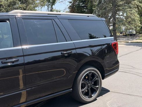 Used 2024 Ford Expedition Max Limited AWD/4WD image 4