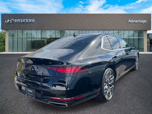 Certified 2023 Genesis G90 3.5T image 7