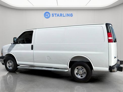 Certified 2025 Chevrolet Express 2500 w/ Driver Convenience Package RWD image 4