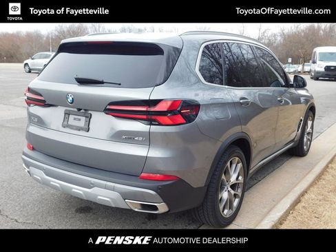 Used 2024 BMW X5 xDrive40i w/ Premium Package image 11