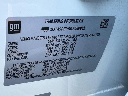 Used 2024 GMC Sierra 2500 AT4 w/ Technology Package image 28