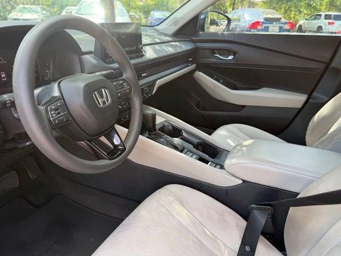 Certified 2023 Honda Accord EX image 18