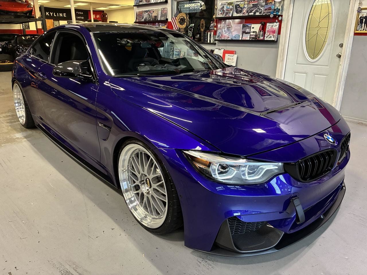Used 2018 BMW M4 Coupe RWD image 4