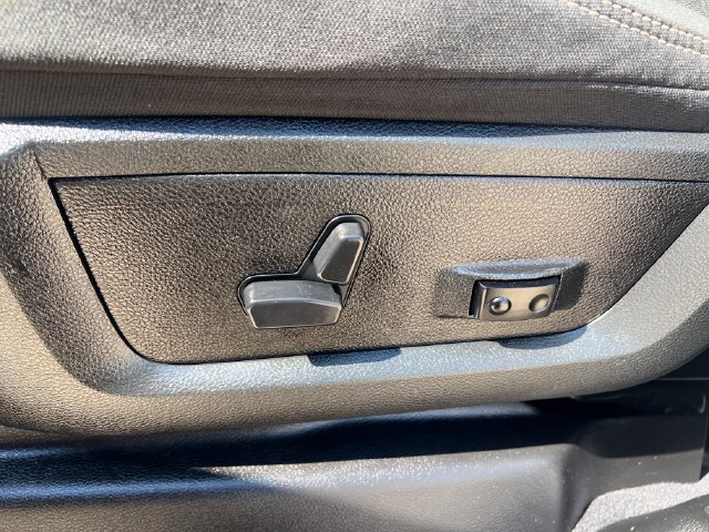 Used 2025 RAM 2500 Big Horn AWD/4WD image 17