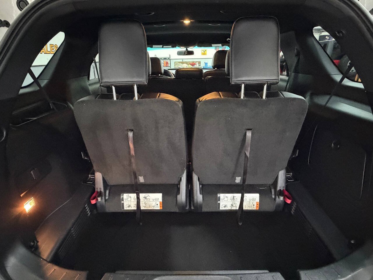 Used 2016 Ford Explorer XLT w/ Equipment Group 202A AWD/4WD image 29