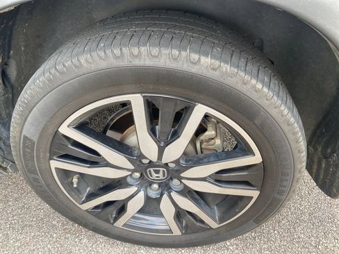 Used 2019 Honda Pilot Elite image 9