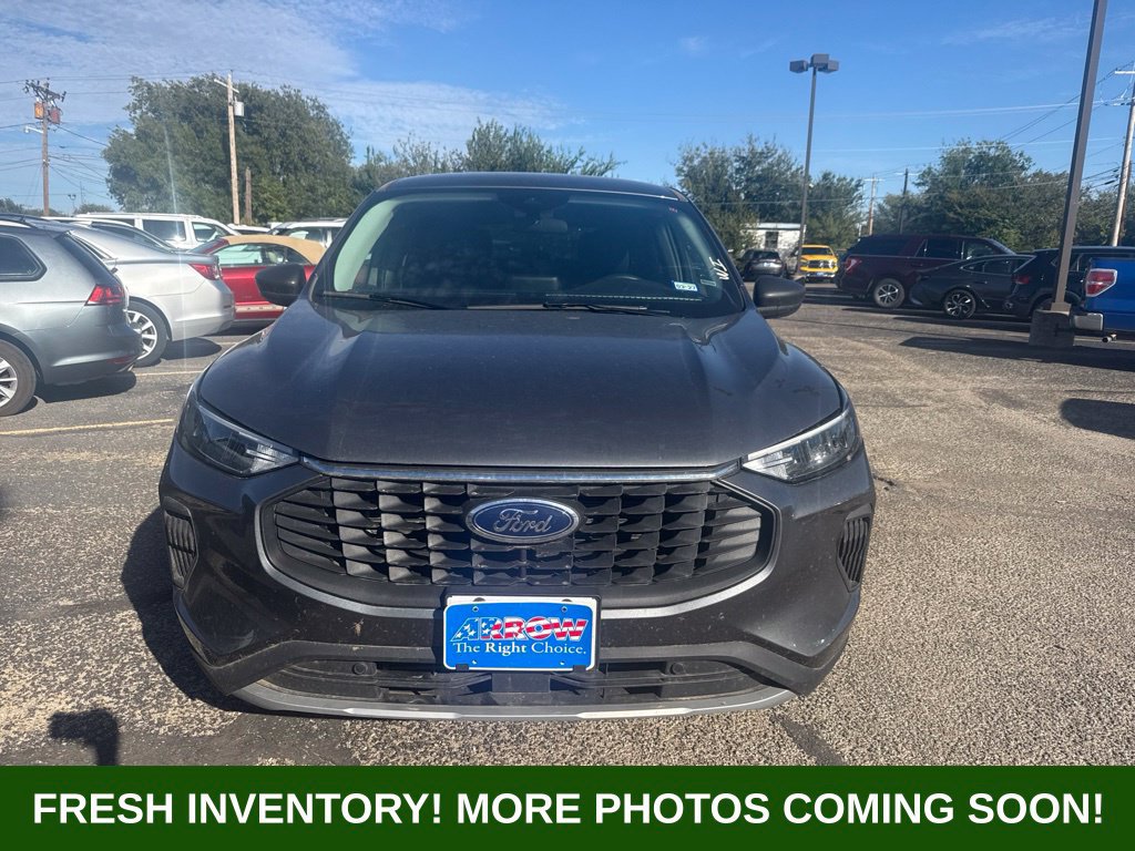 Used 2025 Ford Escape Active FWD image 2