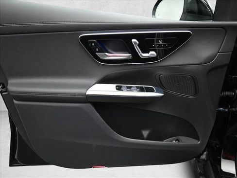 Certified 2025 Mercedes-Benz GLC 350e 4MATIC image 21