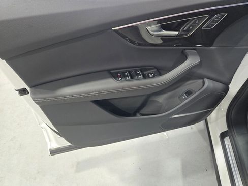 Used 2025 Audi Q7 3.0T Premium Plus image 22