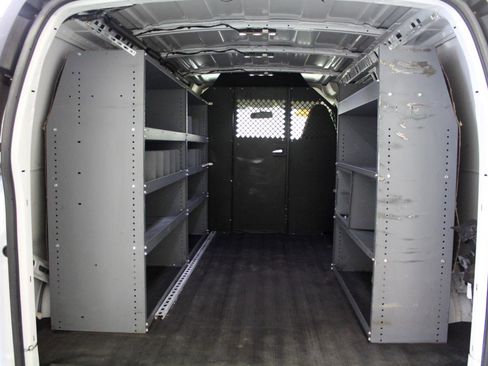 Used 2020 Chevrolet Express 2500 w/ Driver Convenience Package image 24