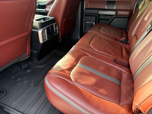 Used 2019 Ford F150 Platinum w/ Technology Package AWD/4WD image 17