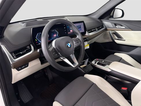 New 2026 BMW X1 xDrive28i w/ Technology Package AWD/4WD image 10