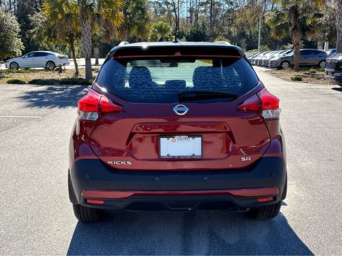 Used 2020 Nissan Kicks SR w/ SR Premium Package image 21
