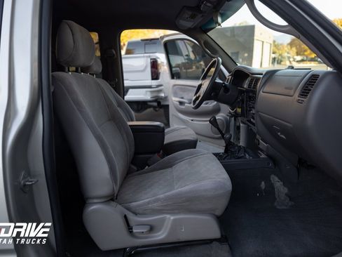 Used 2004 Toyota Tacoma 4x4 Xtracab V6 image 14