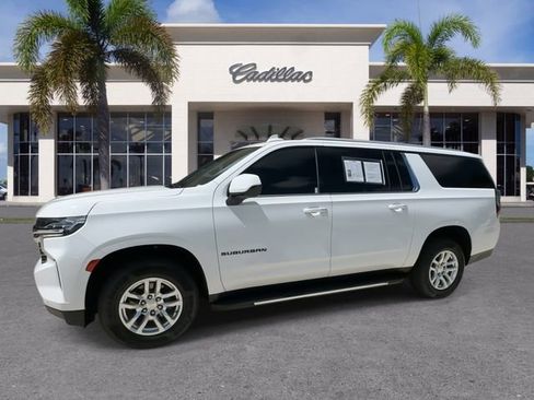 Certified 2022 Chevrolet Suburban LT RWD image 7