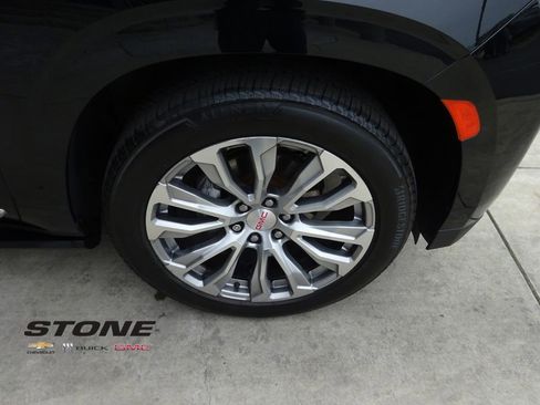 Used 2022 GMC Yukon XL Denali w/ Max Trailering Package image 10