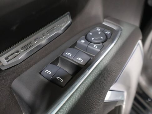 Used 2024 GMC Sierra 1500 Denali w/ Technology Package image 16