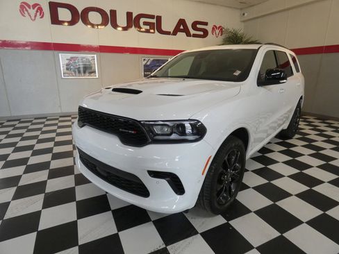 Used 2024 Dodge Durango GT image 1