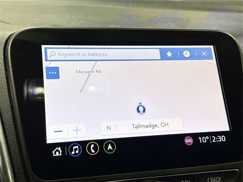 Used 2019 Chevrolet Equinox LT w/ Sun & Navigation Package image 11