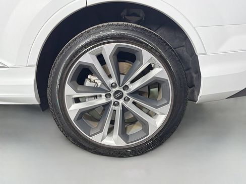 Used 2023 Audi Q7 3.0T Premium Plus w/ Premium Plus Package AWD/4WD image 33