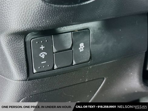 Used 2016 Kia Soul + FWD image 10