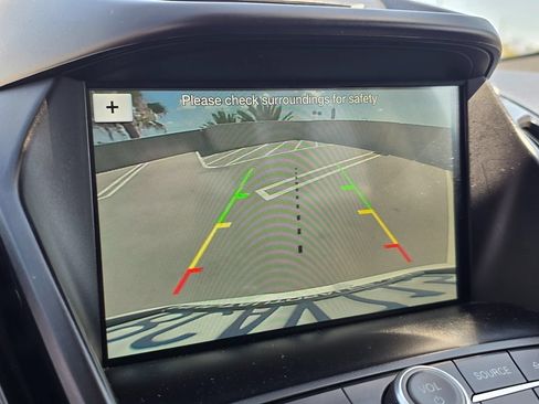 Used 2018 Ford Escape SE w/ SE Sync 3 Package FWD image 23