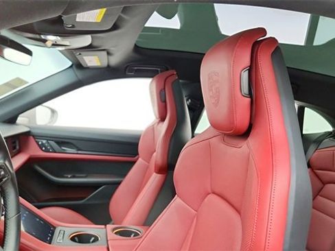 Used 2023 Porsche Taycan 4S image 34