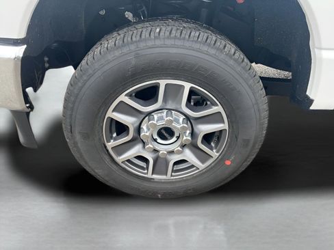 New 2026 Ford F250 Lariat image 21