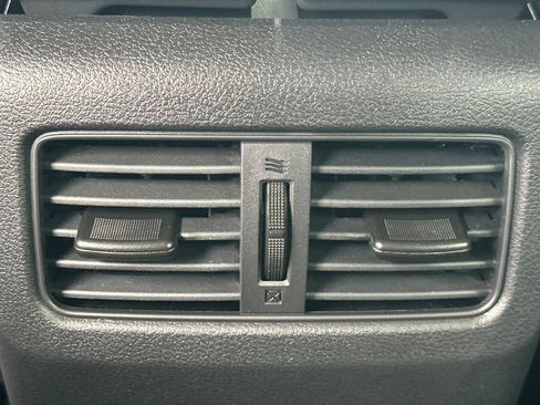 Used 2026 Nissan Rogue S FWD image 15