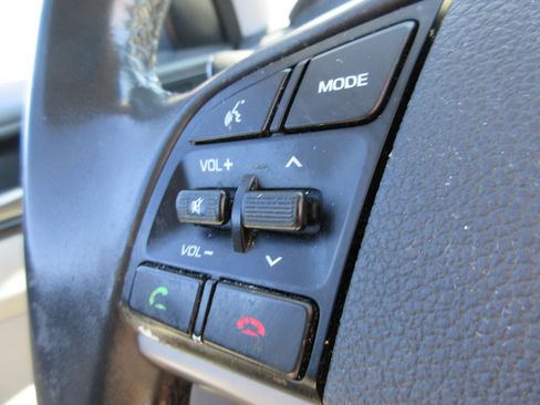 Used 2017 Hyundai Tucson Value FWD image 30