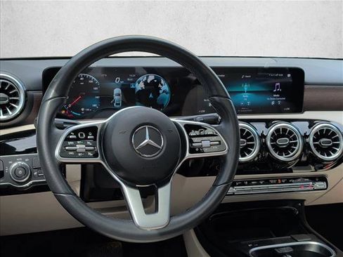 Used 2022 Mercedes-Benz A 220 image 14