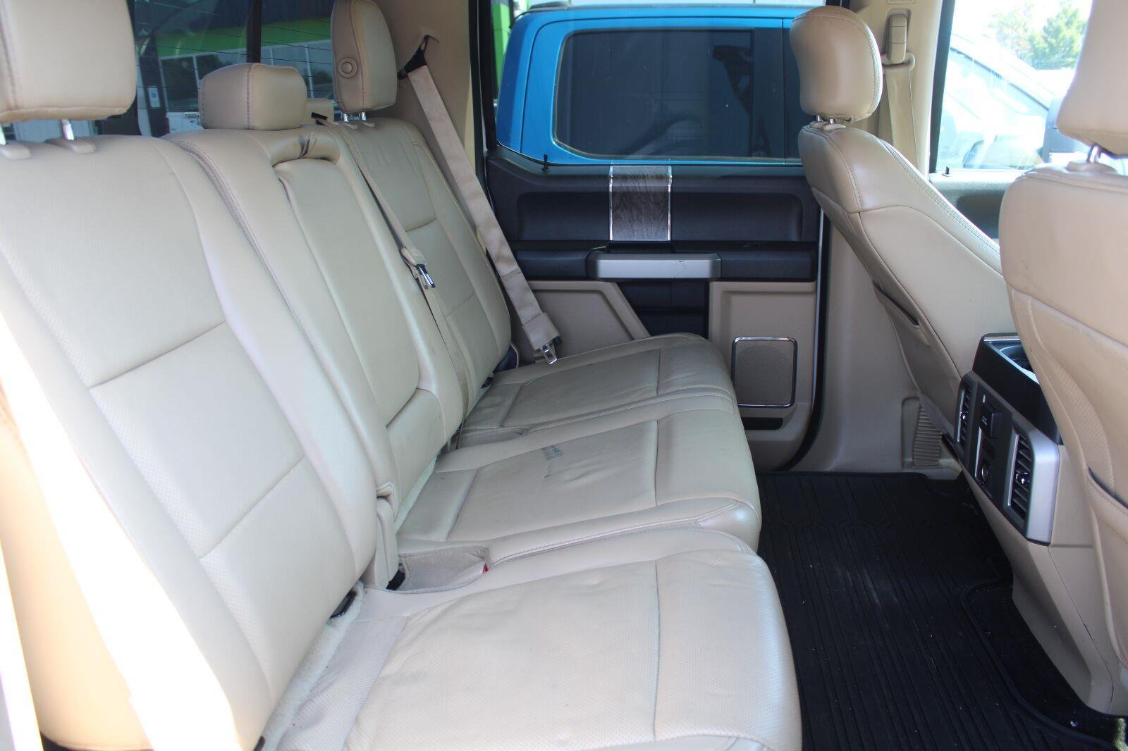Used 2017 Ford F250 Lariat w/ Lariat Ultimate Package AWD/4WD image 5