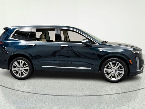 Certified 2024 Cadillac XT6 Premium Luxury w/ Technology Package AWD/4WD image 6