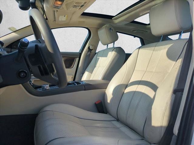 Used 2014 Jaguar XJ L Portfolio RWD image 17