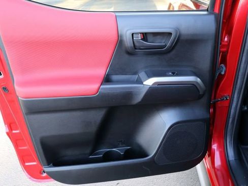 Used 2022 Toyota Tacoma SR5 image 22