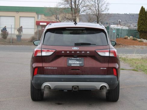 Used 2021 Ford Escape Titanium w/ Class II Trailer Tow Package image 5