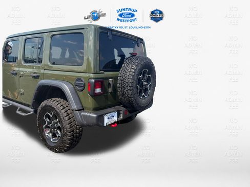 Used 2023 Jeep Wrangler Unlimited Rubicon w/ Cold Weather Group AWD/4WD image 3