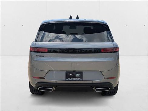 New 2025 Land Rover Range Rover Sport Dynamic SE image 8