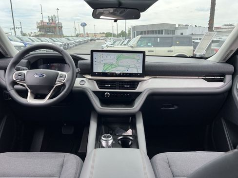 New 2026 Ford Explorer Active AWD/4WD image 23