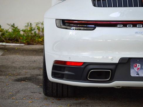 Used 2021 Porsche 911 Carrera image 11