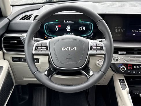 New 2025 Kia Telluride S image 16