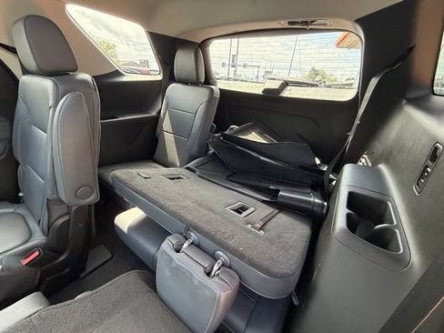 Used 2019 Chevrolet Traverse LT w/ LPO, Blackout Package AWD/4WD image 19