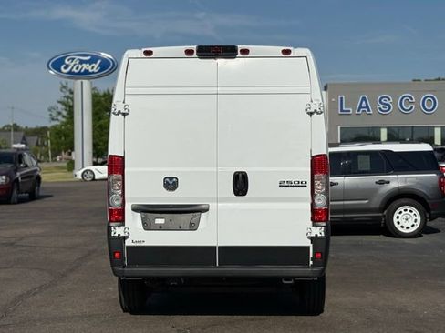 Used 2026 RAM ProMaster 2500 w/ Convenience Group FWD image 37