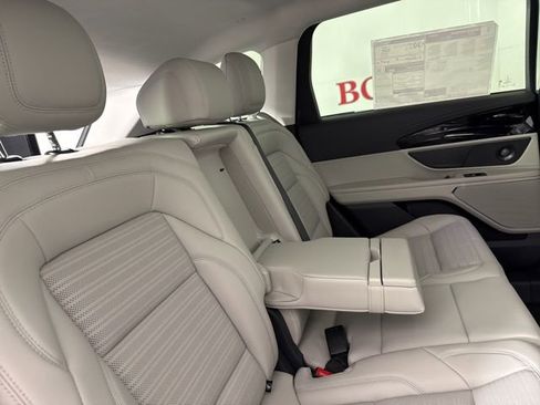 New 2026 Lincoln Nautilus Reserve image 23