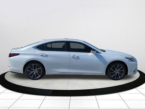New 2025 Lexus ES 350 350 image 3