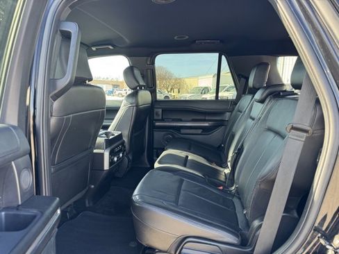 Used 2018 Ford Expedition XLT w/ Equipment Group 202A image 31